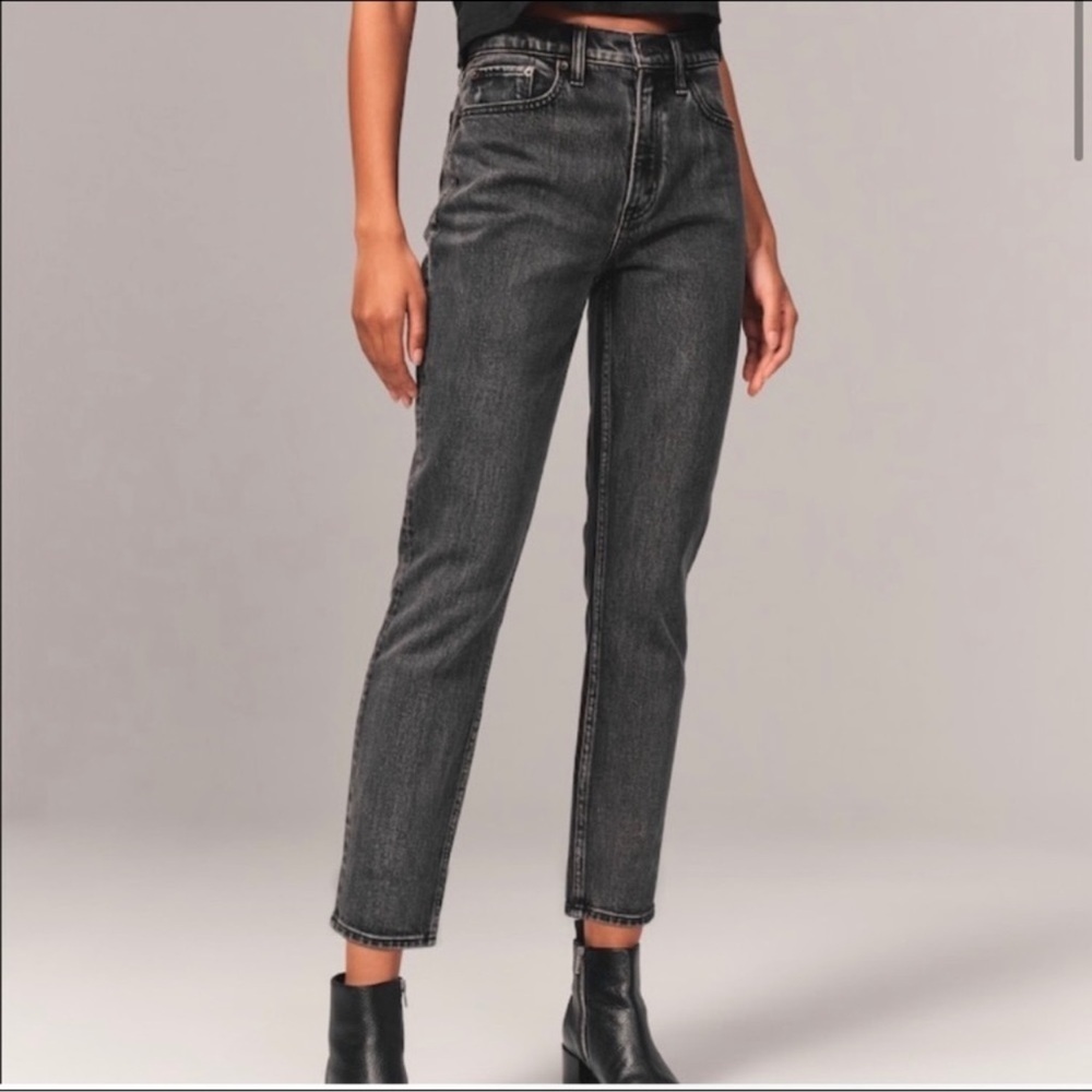 Abercrombie & Fitch The Mom High Rise Jeans Gray Black Wash Size 27 Short Women